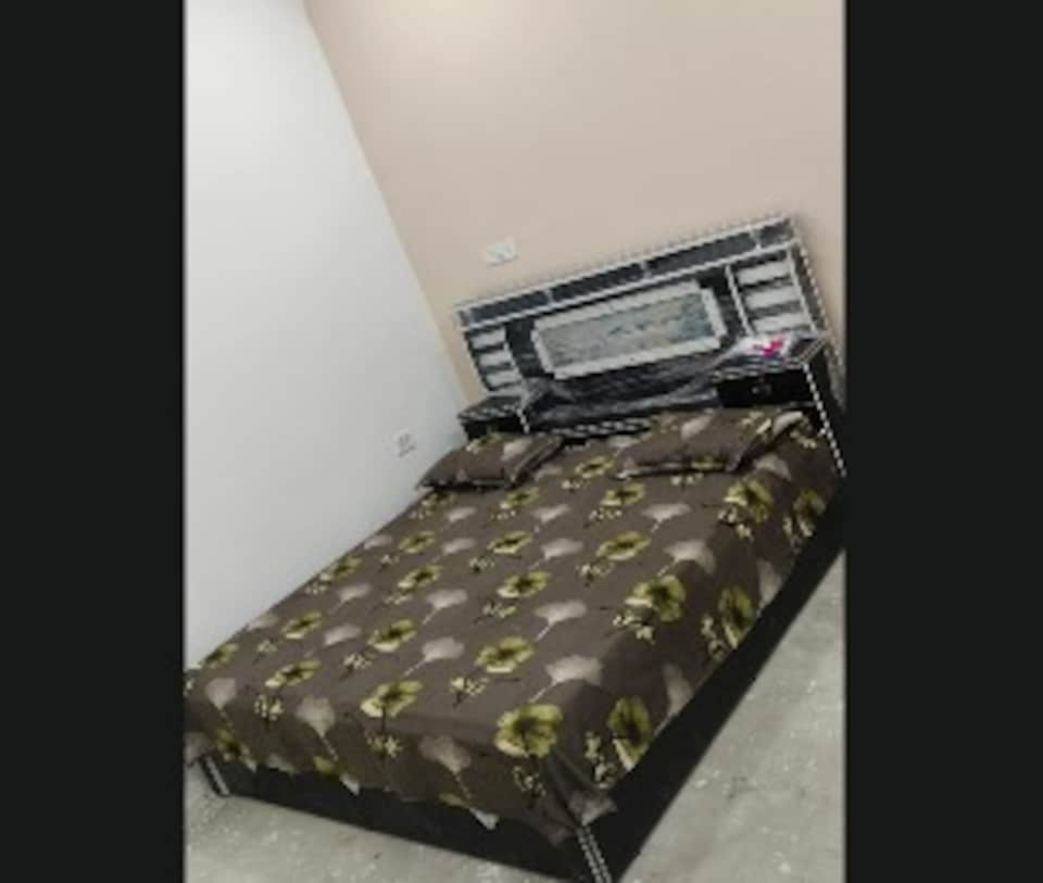 SPOT ON Luxury Hotel, Jaunpur, Jaunpur