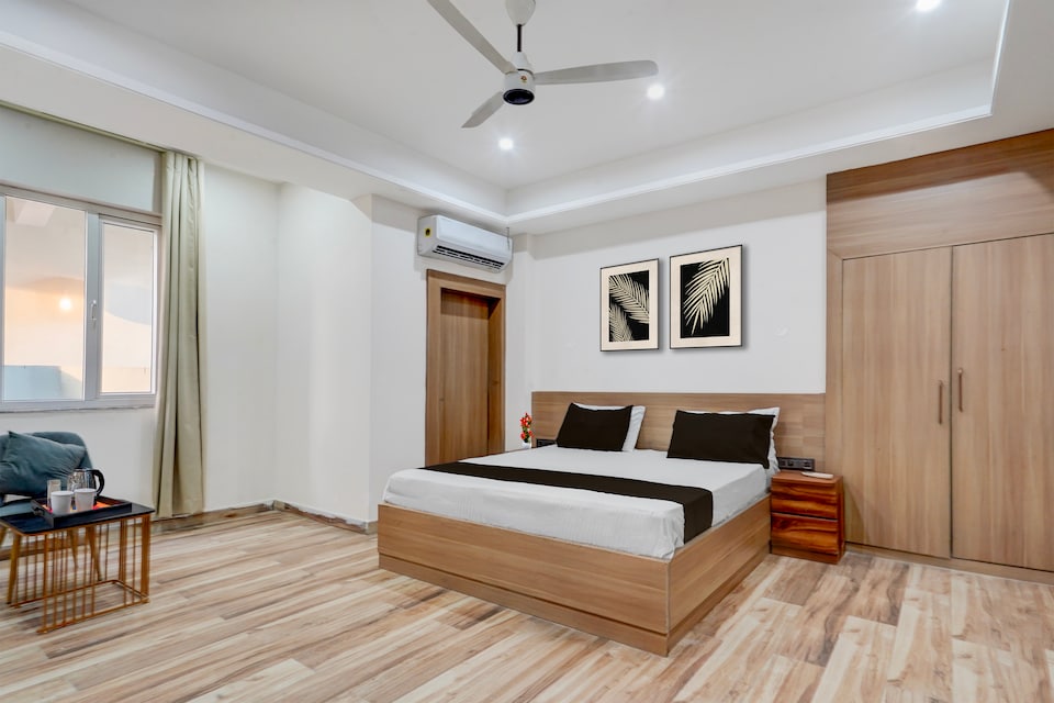 Super Townhouse Zero Mile Metro Station Patna Formerly The King Hotel and Banquet, Kankarbagh Patna, Patna