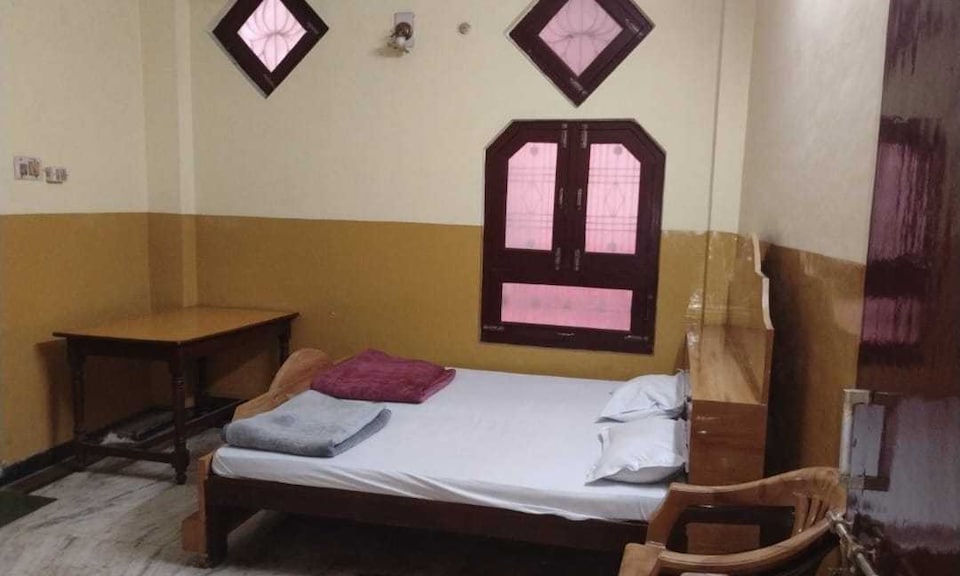 SPOT ON The Total Crown Hotel, Mainpuri, Mainpuri