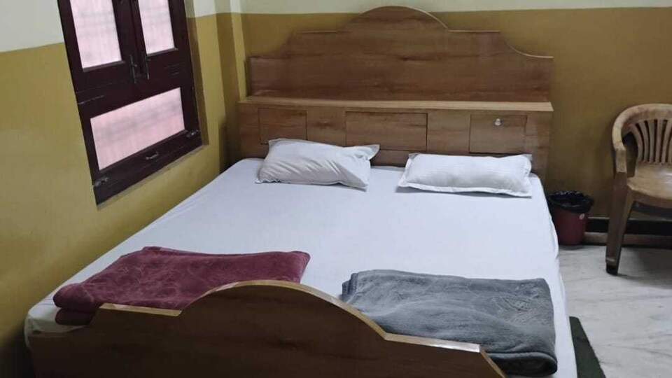 SPOT ON The Total Crown Hotel, Mainpuri, Mainpuri