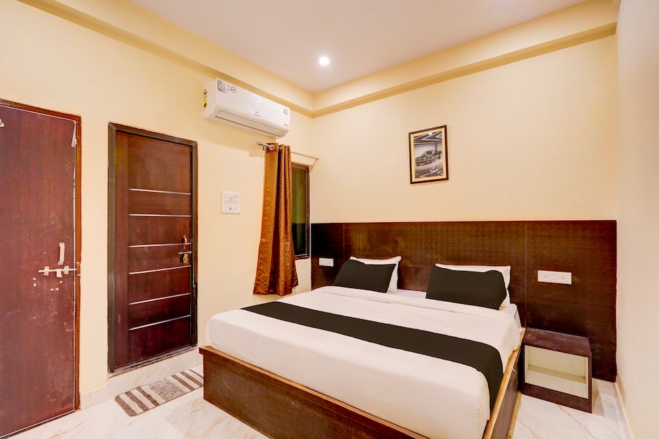 Hotel O Varanasi - Prayagraj Crossway Formerly Holiday Home, Sigra, Varanasi