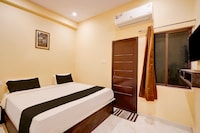 Super OYO Hotel O Varanasi - Prayagraj Crossway Formerly Holiday Home