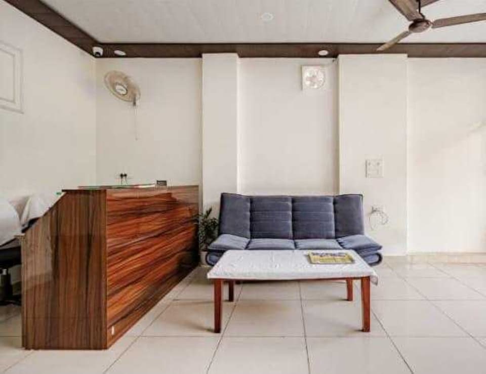 Collection O Zeta I Noida Formerly The Royal Harmony, Greater Noida, Noida