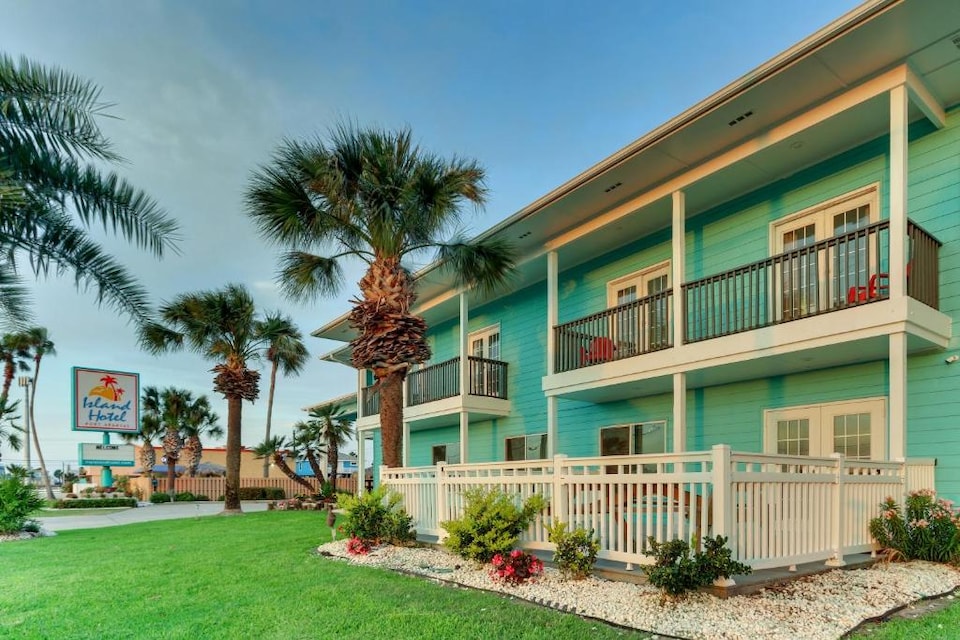 The Island Hotel Near Beach Port Aransas, Port Aransas, TX, Port Aransas, TX
