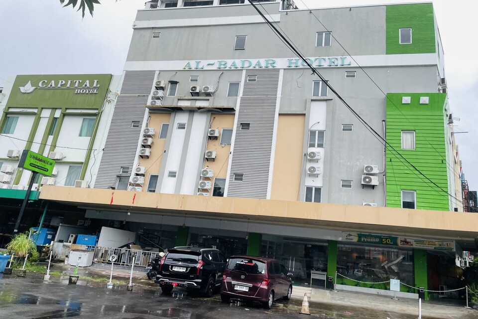 Dancenter Al-Badar Hotel, Panakkukang, Makassar