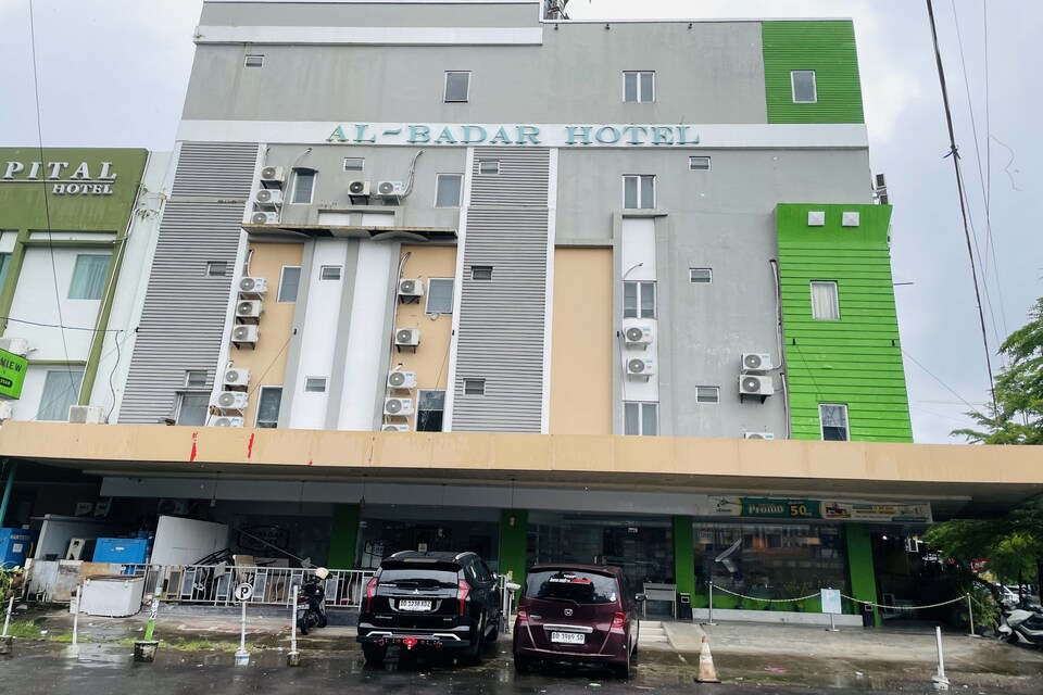 Dancenter Al-Badar Hotel, Panakkukang, Makassar