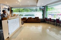 Dancenter Al-Badar Hotel