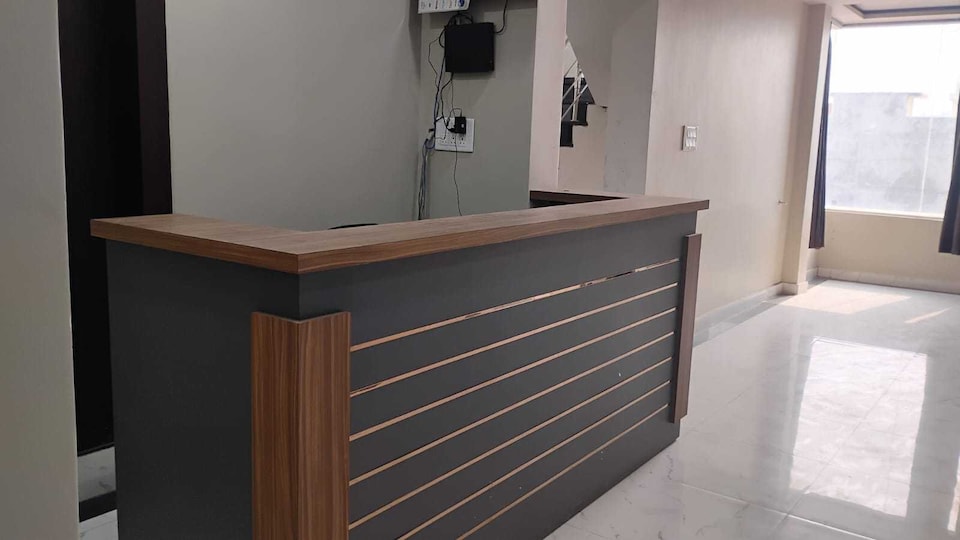 SPOT ON Hotel Yamnotri, Mumfordganj Allahabad, Prayagraj