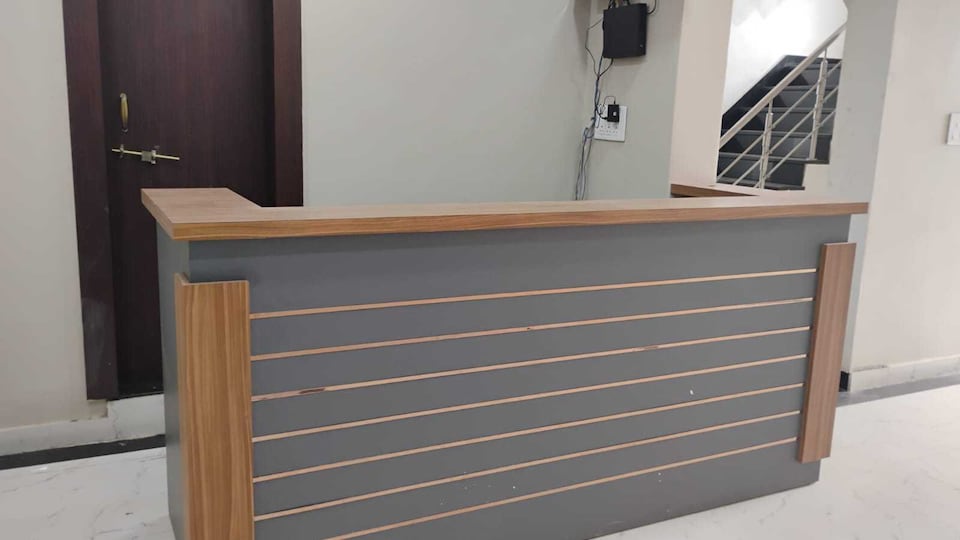 SPOT ON Hotel Yamnotri, Mumfordganj Allahabad, Prayagraj