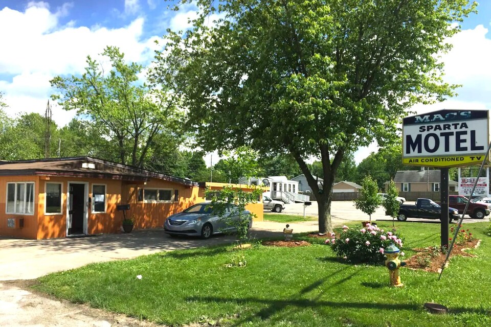 Sparta Motel Near St. Louis / Mississippi River IL, Sparta, IL, Sparta, IL