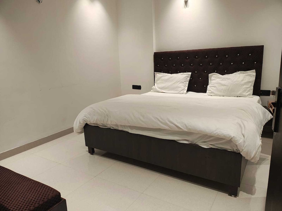 Hotel O Purvika Hotel, Sigra, Varanasi