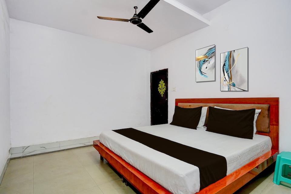 Hotel O The Palm Leaf , Indirapuram Ghaziabad, Ghaziabad