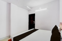 Hotel O The Palm Leaf 