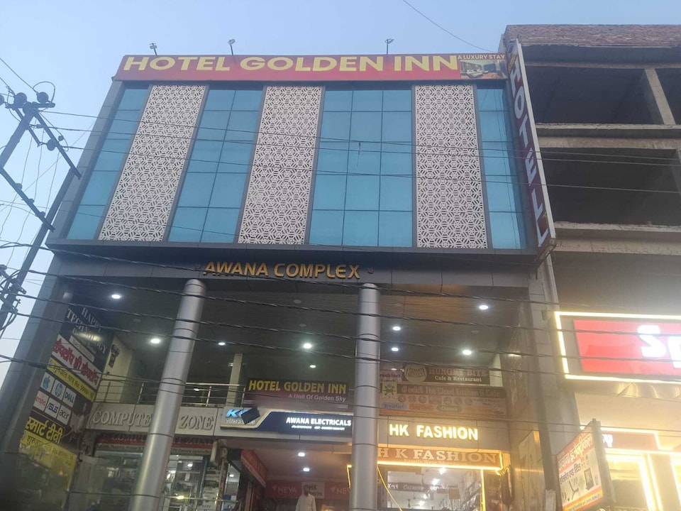 Hotel O Golden Inn, Noida Expressway SEZ, Noida