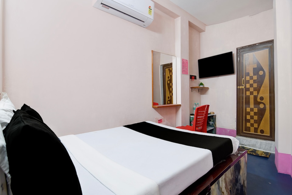 Hotel O Adamas University Barasat Formerly Secret Heaven, VIP Road Kolkata, Kolkata