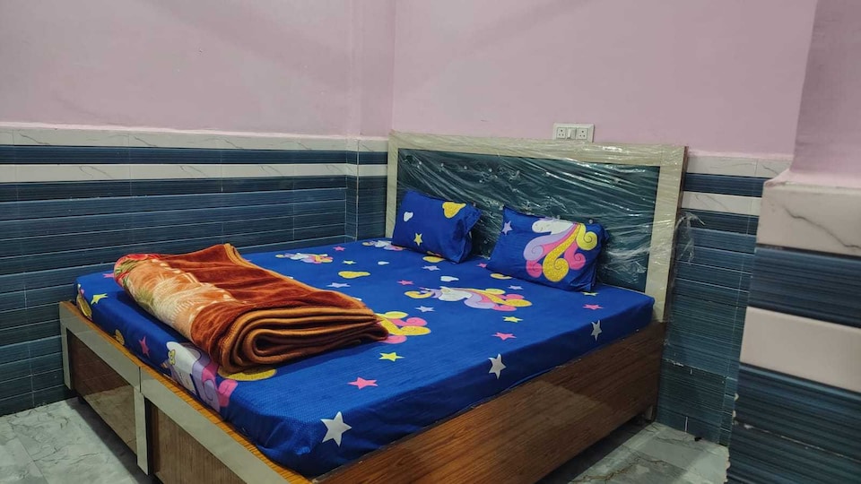 SPOT ON Shri Hari Om Dham, Iskcon Vrindavan, Vrindavan