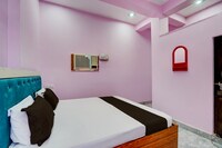 SPOT ON Shri Hari Om Dham