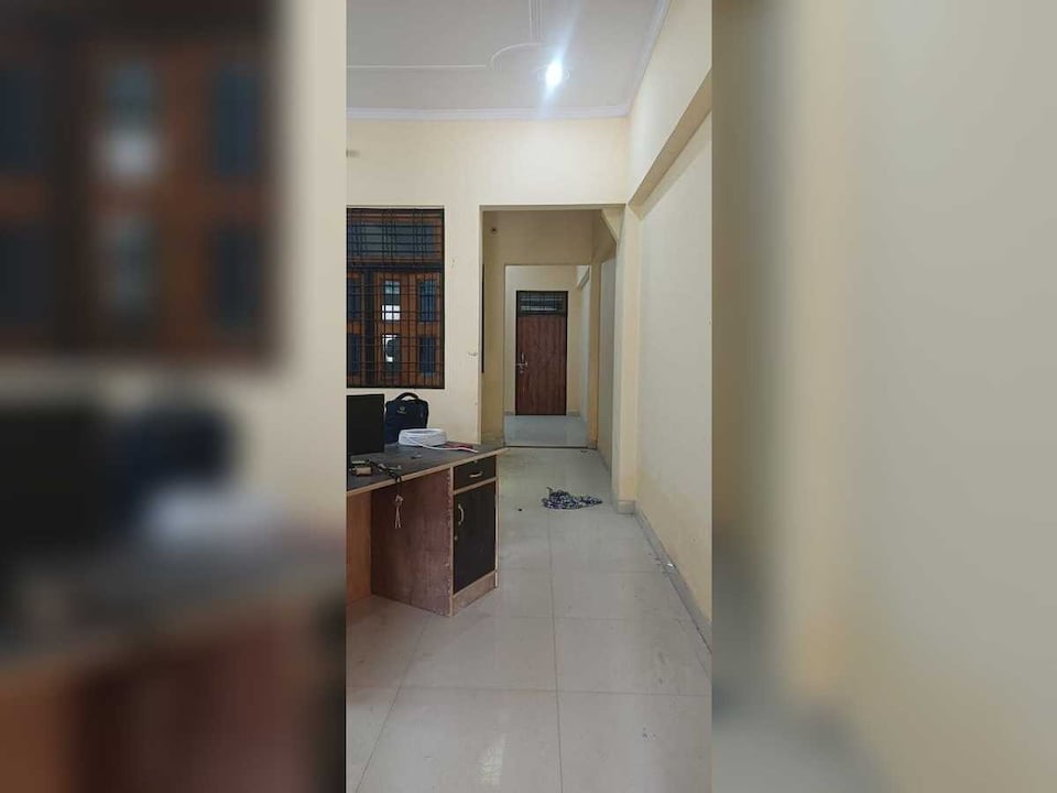 SPOT ON Rv Hotel , Mumfordganj Allahabad, Prayagraj