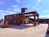 Express Inn & Suites Houston Katy