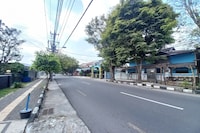 OYO 95160 Lowanu Stay Syariah