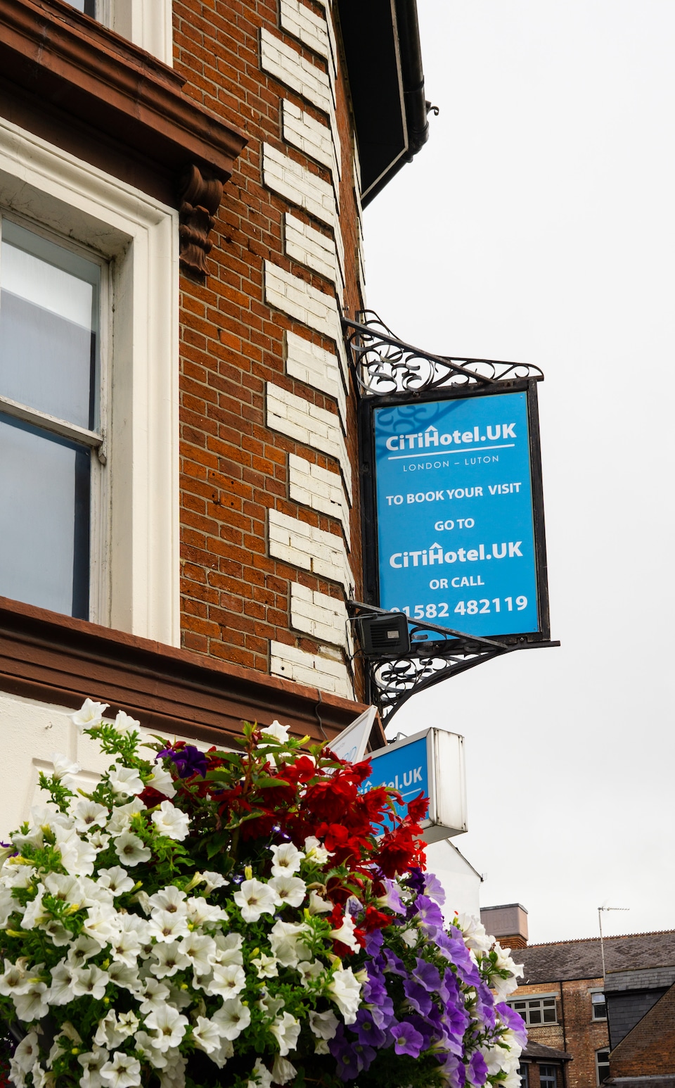 CiTi Hotel London Luton By Belvilla, Luton (Greater London), Luton