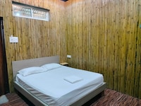 Hotel O The Bamboo House 