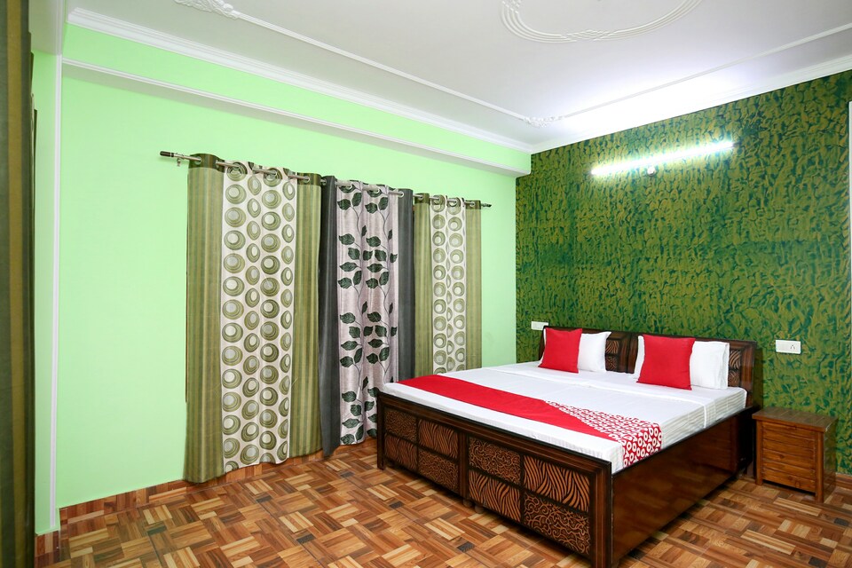 OYO 13708 Home 2BHK Kamyana, Bharari, Shimla
