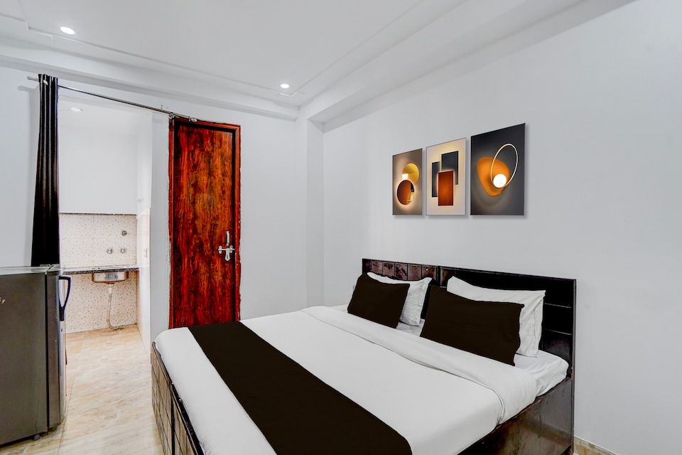 Hotel O Premier Stays, HUDA CENTRE 1, Gurgaon