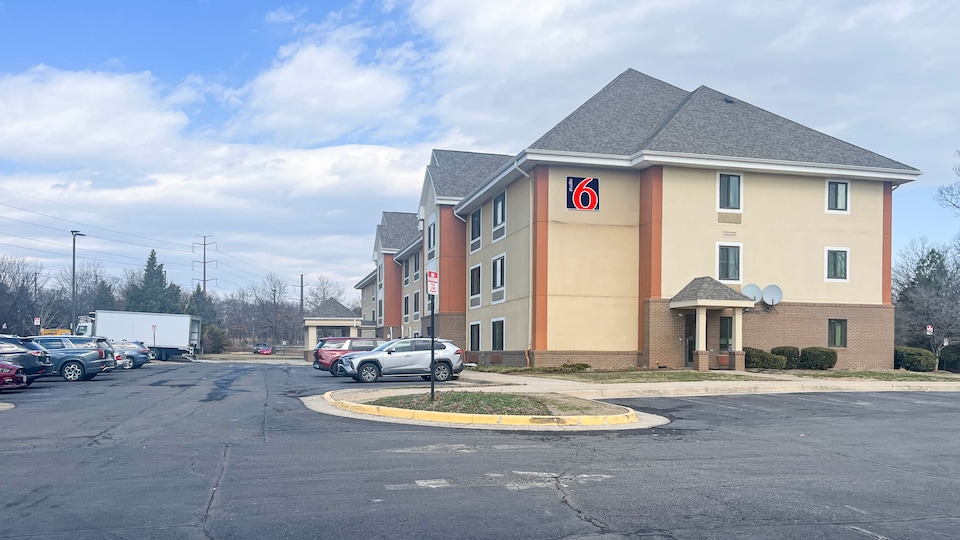 Studio 6 Chantilly, VA – Washington Dulles Airport, C20151, Washington DC