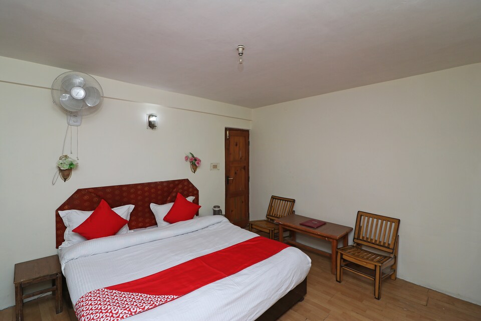 OYO Home 13710 Studio, Naggar Road, Manali