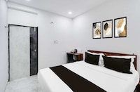 Collection O Musheerabad Metro Station Hyderabad Formerly Bhatia Residency