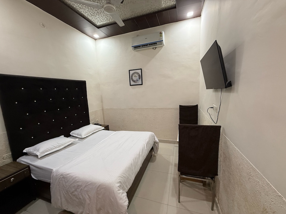 Hotel O Park's Hotel , Moradabad, Moradabad