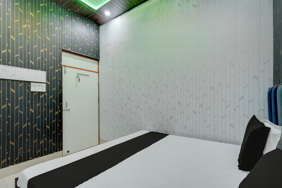 Hotel O Park's Hotel , Moradabad, Moradabad