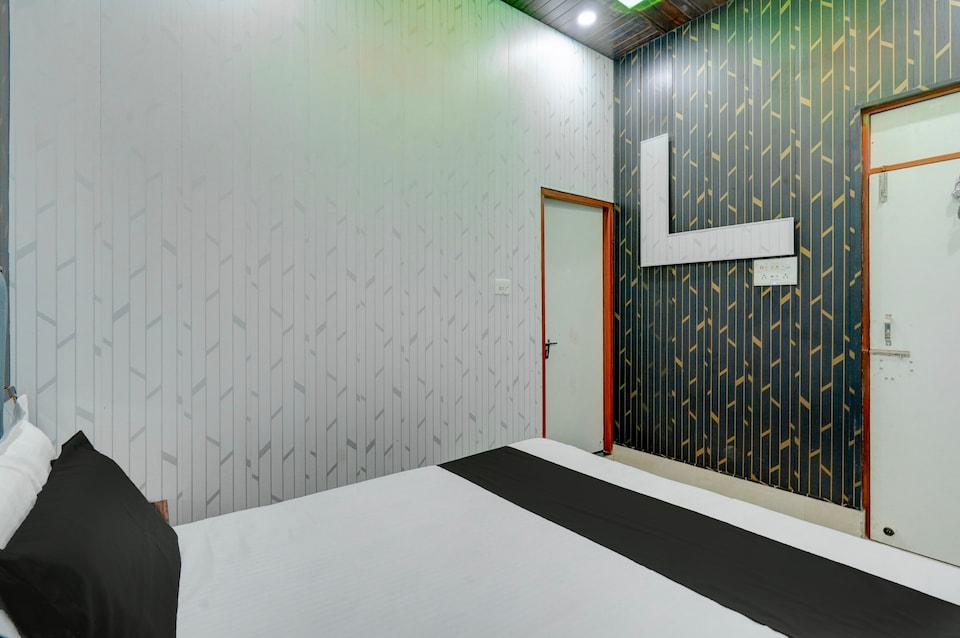 Hotel O Park's Hotel , Moradabad, Moradabad