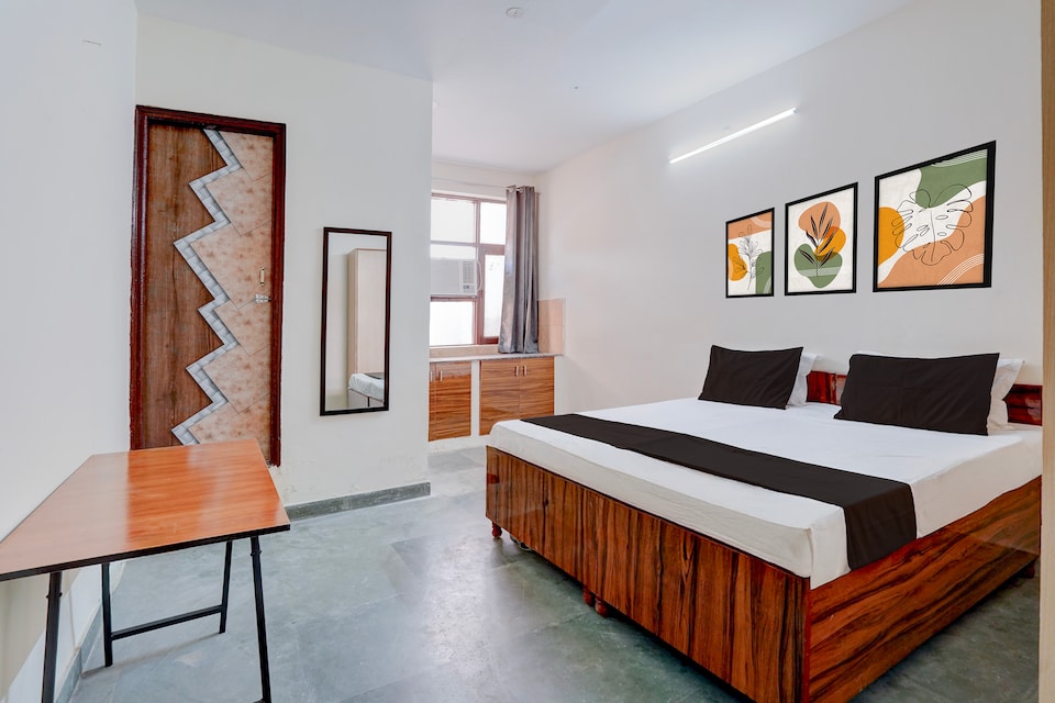 Hotel O Shree Jee Inn, Old Gurgaon, Gurgaon