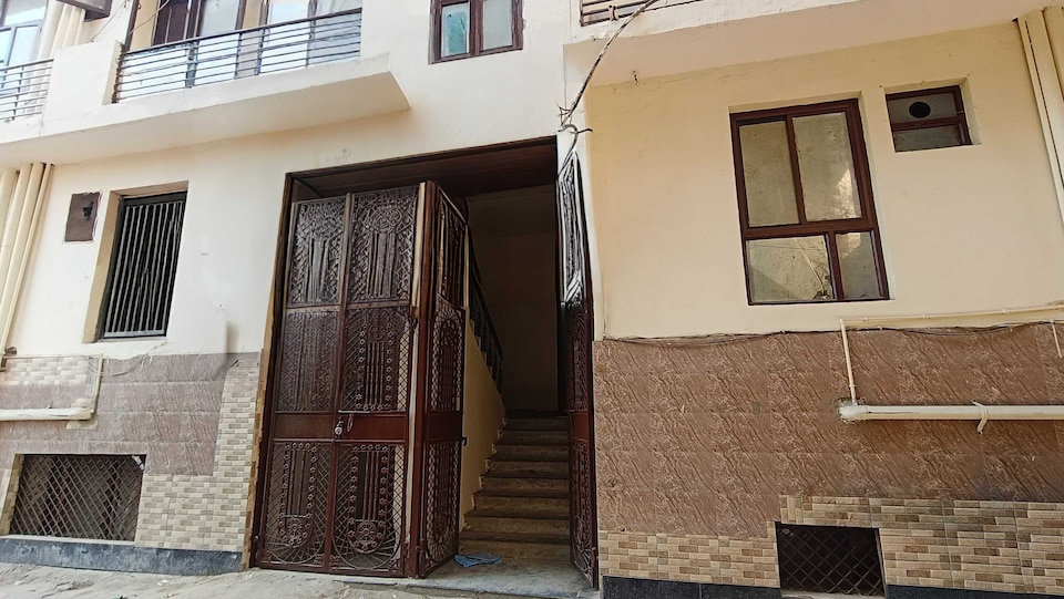 Hotel O Shree Jee Inn, Old Gurgaon, Gurgaon