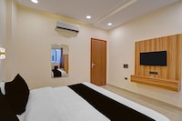 Hotel O THE PVS GRAND