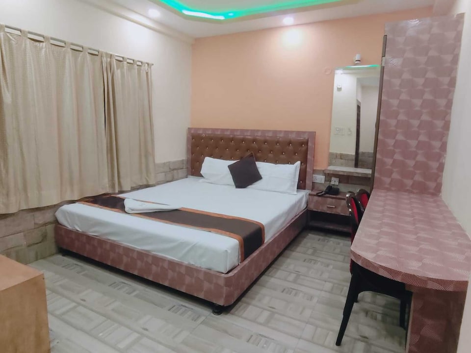 Hotel O Star, VIP Road Kolkata, Kolkata
