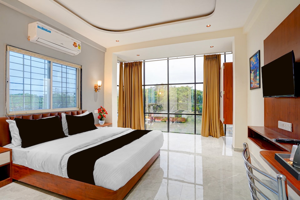 Super Townhouse Chakan Corporate Homestay Formerly New Royal Inn, Chakan Pune, Pune