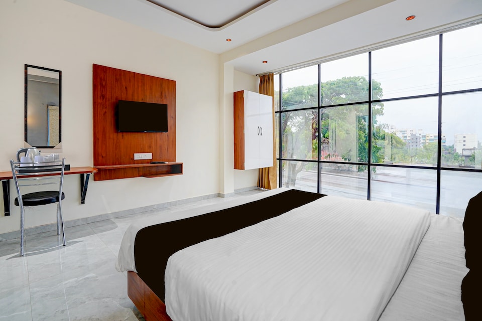 Super Townhouse Chakan Corporate Homestay Formerly New Royal Inn, Chakan Pune, Pune