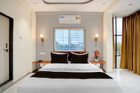 Super Townhouse Chakan Corporate Homestay Formerly New Royal Inn