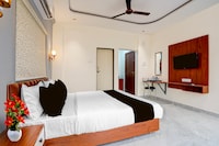 Townhouse Chakan Corporate Homestay Formerly New Royal Inn