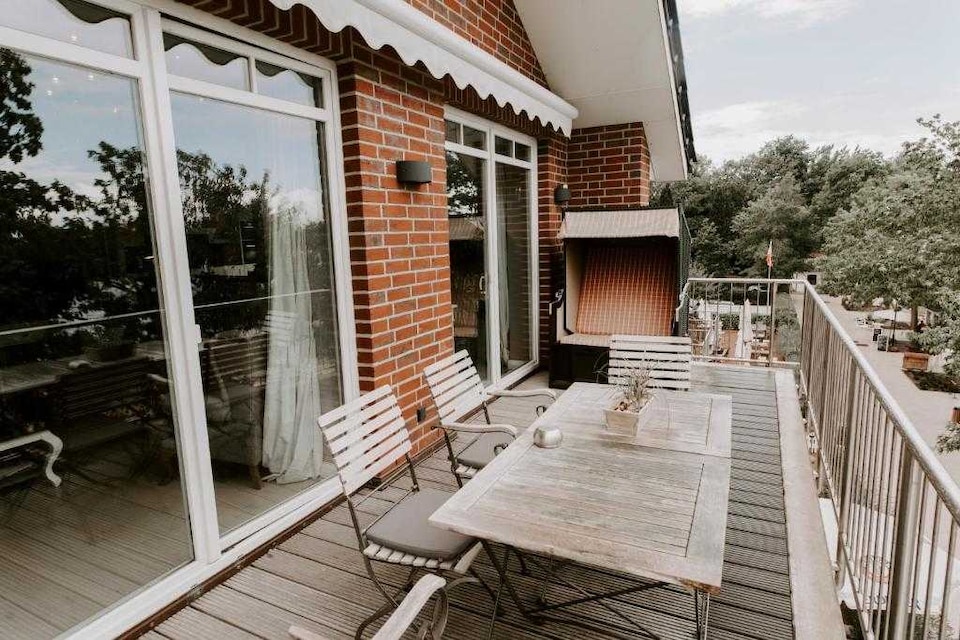 StrandHotel Seeblick, Ostseebad Heikendorf by Belvilla, Schleswig Holstein, Schleswig Holstein