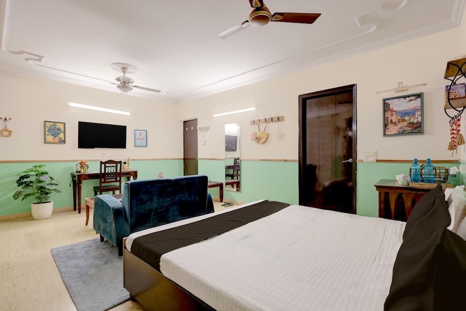 Hotel O Galleria Stays, Huda 2, गुड़गांव