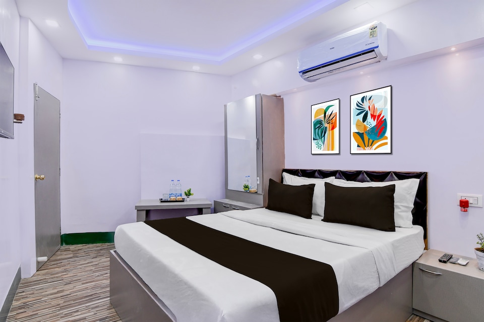 Hotel O Barashat Barbaria Bus Stand Formerly Lotus Guest House, Ruby Hospital Kolkata, Kolkata