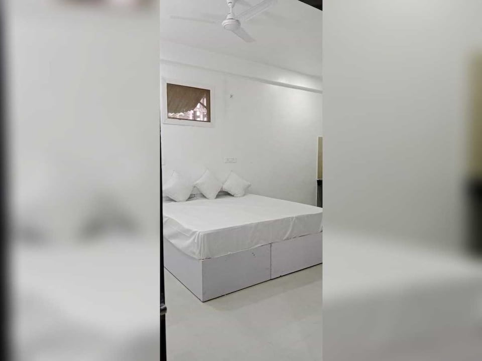 SPOT ON Grand Inn, Noida Expressway SEZ, Noida