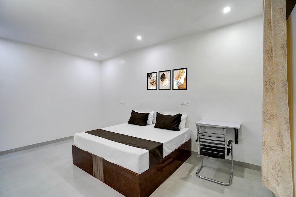 SPOT ON Grand Inn, Noida Expressway SEZ, Noida