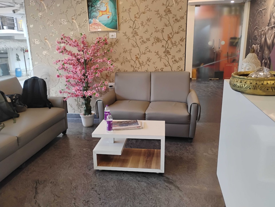 Hotel O Vaishnavi Suites, Airport Road Bangalore, Bangalore