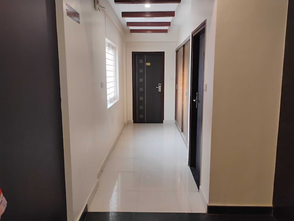 Hotel O Vaishnavi Suites, Airport Road Bangalore, Bangalore
