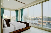 Hotel O Vaishnavi Suites